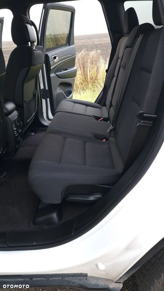 Jeep Grand Cherokee - 29