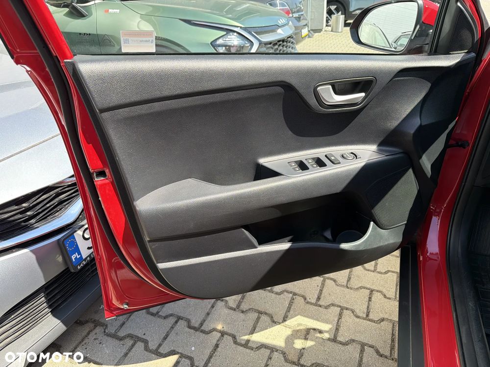 Kia Stonic 1.2 M - 11