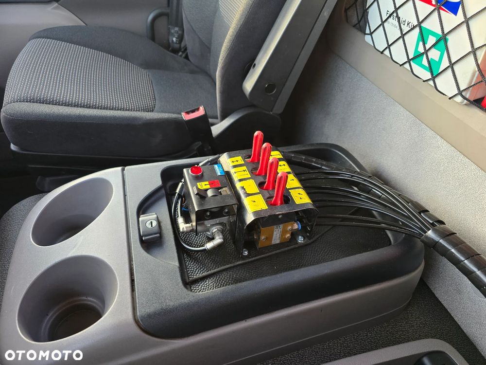 DAF LF 210 Hakowiec 2015 SKIBICKI E6 11990kg KP7 hak gruz śmieci budowlane kontener do hakowca - 30