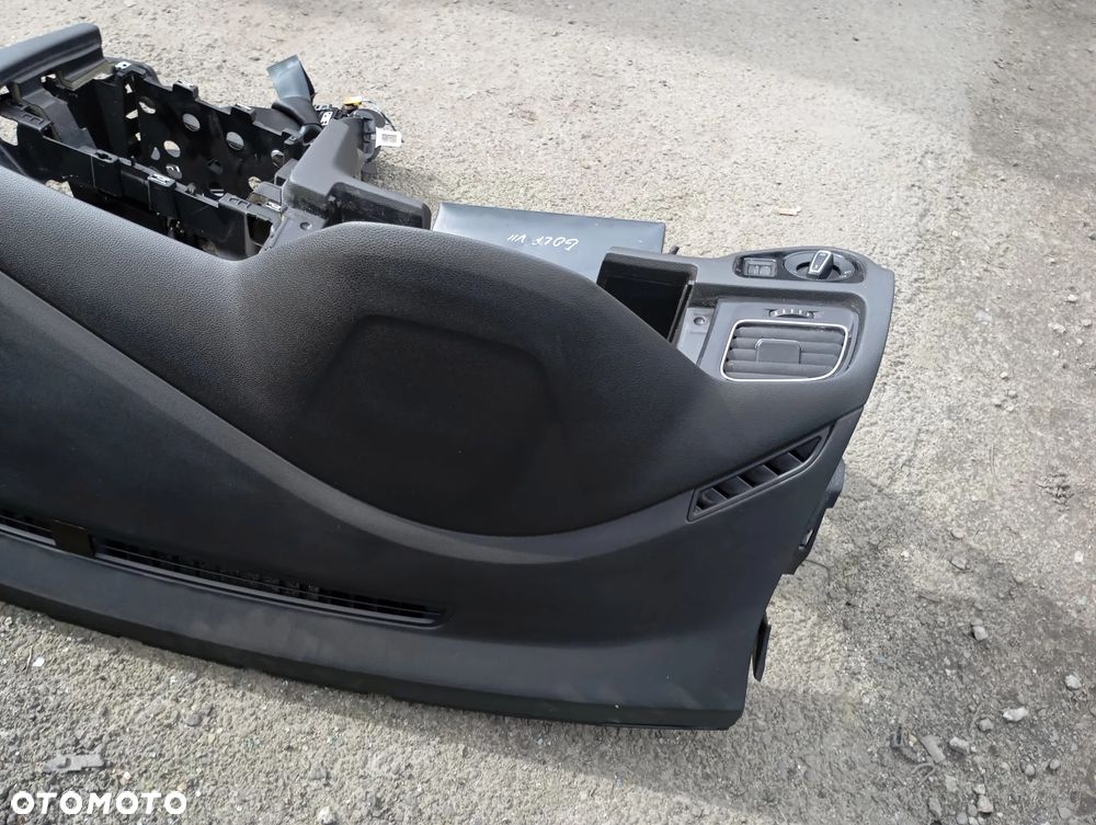 Deska konsola airbag pasażera pasy VW golf VII oryginał - 3