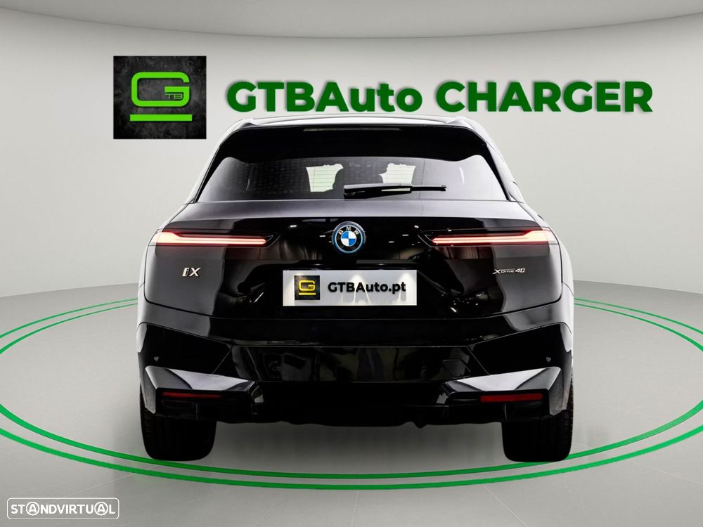 BMW iX - 26