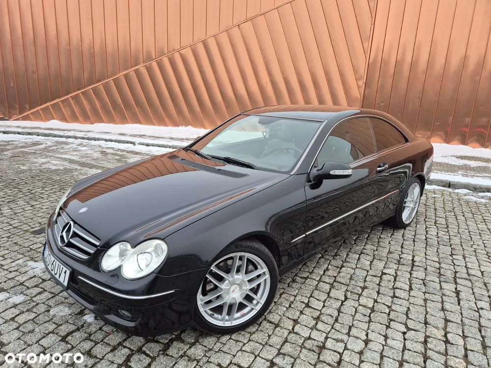 Mercedes-Benz CLK - 32