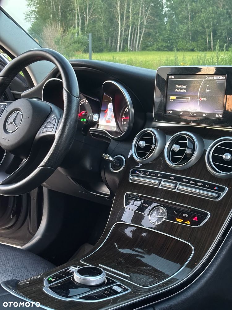 Mercedes-Benz Klasa C 300 9G-TRONIC - 7