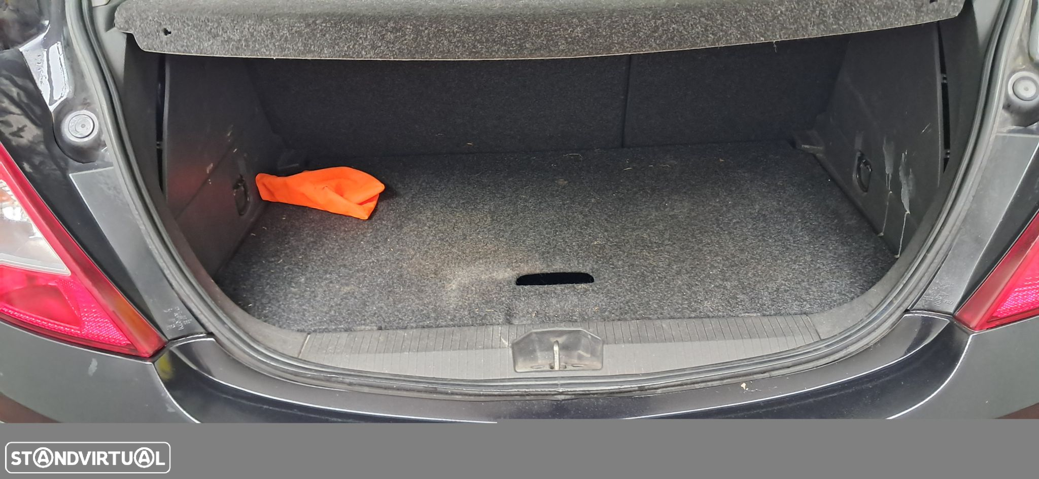 Opel Corsa 1.3 CDTi Enjoy EcoFLEX - 12