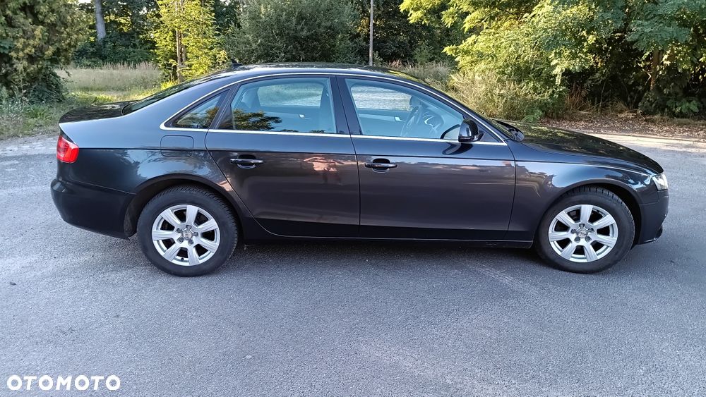 Audi A4 Limousine - 7