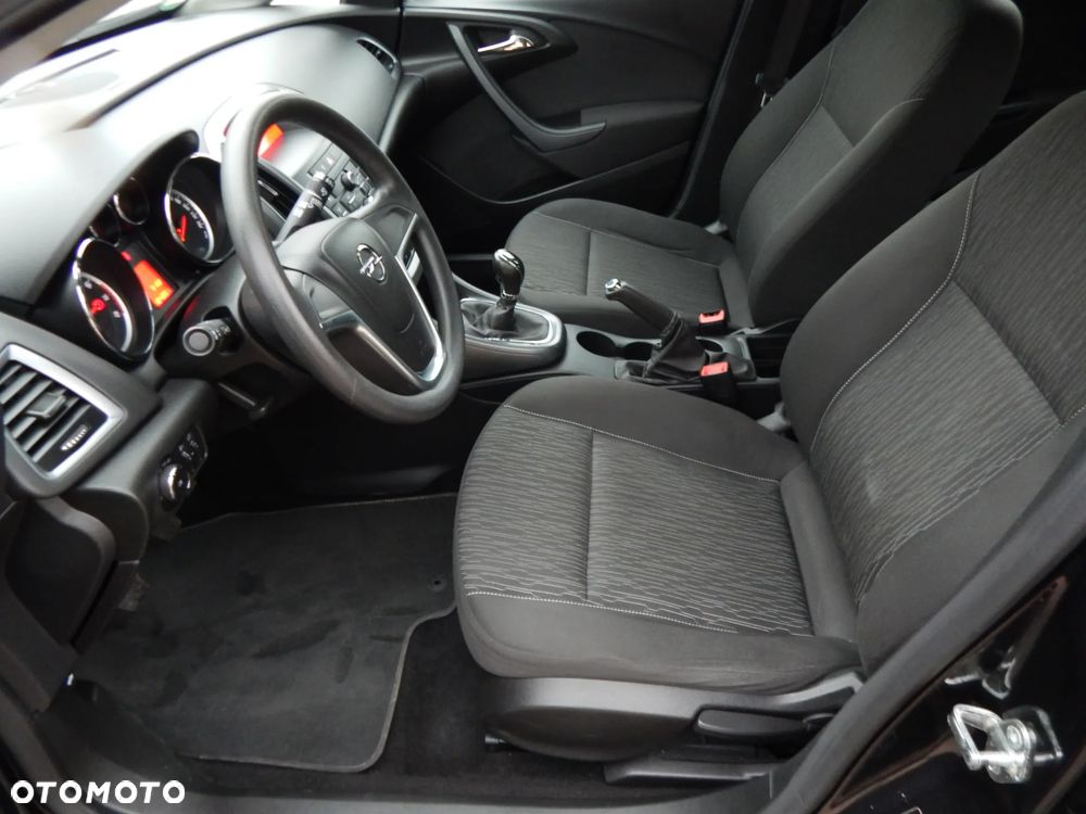 Opel Astra 1.6 Enjoy - 19
