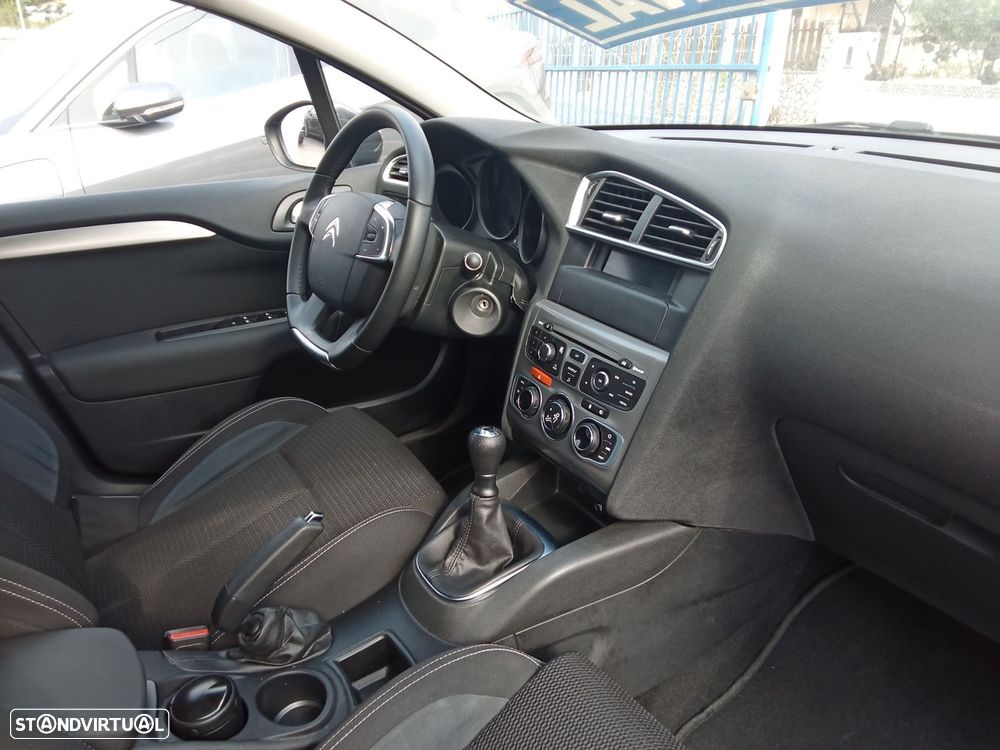 Citroën C4 1.2 PureTech Feel - 10