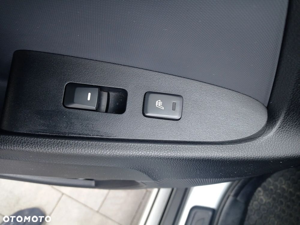 Kia Sportage 2,0 CRDI AWD Dream-Team Edition - 10