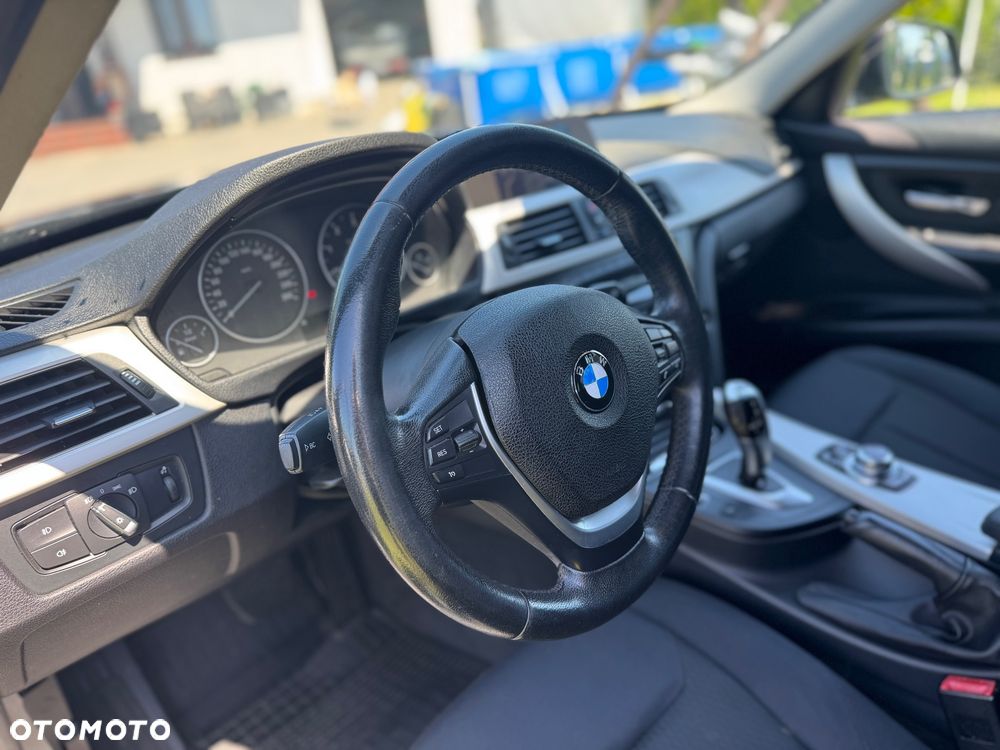 BMW Seria 3 - 8