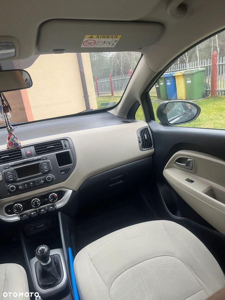 Kia Rio 1.2 M - 2