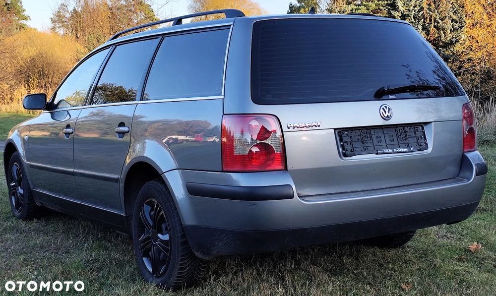 Volkswagen Passat 1.9 TDI Basis - 3