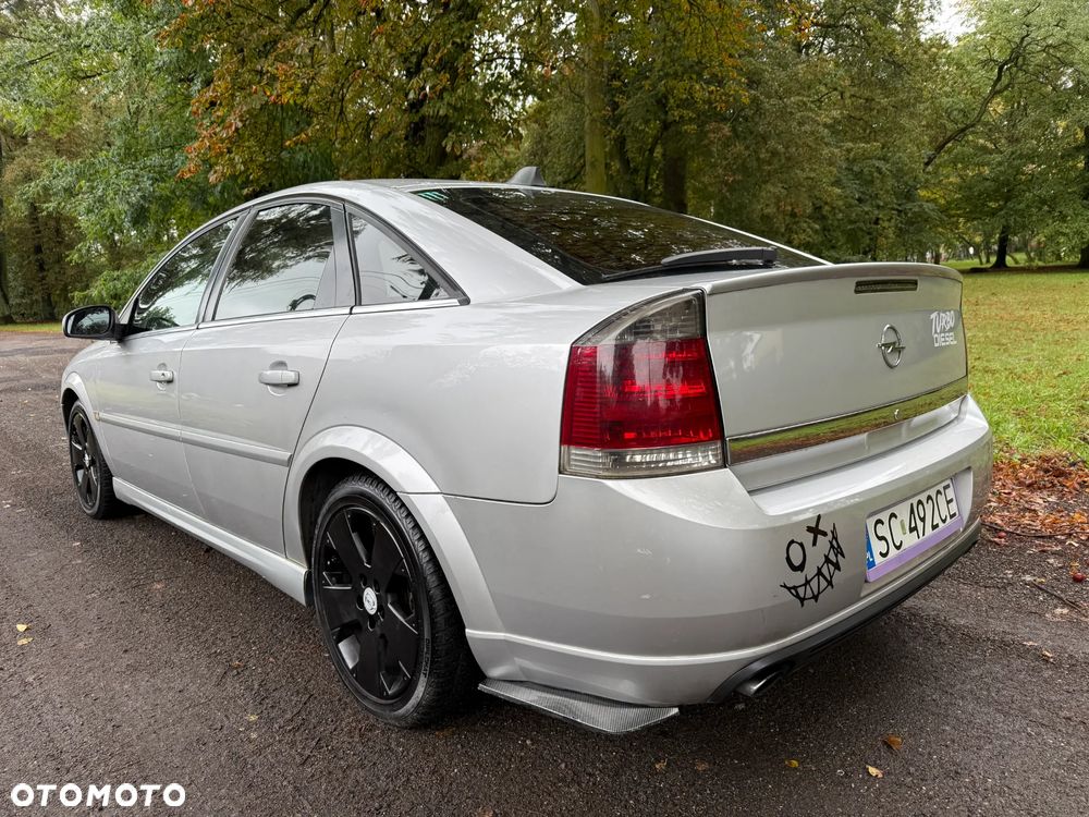 Opel Vectra GTS 3.0 V6 CDTI - 11