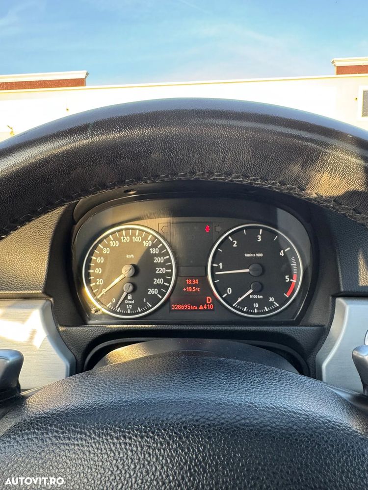 BMW Seria 3 320d DPF Aut. - 11