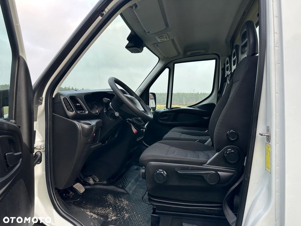 Mitsubishi FUSO KIPER WYWROTKA 3,0 - 19