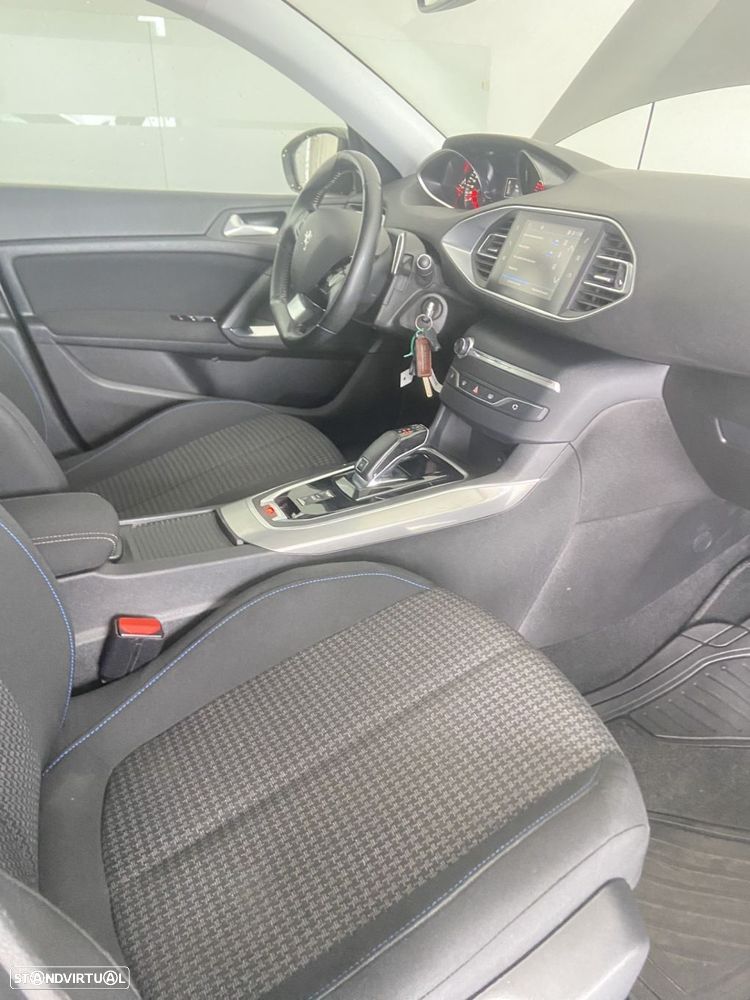 Peugeot 308 SW 1.5 BlueHDi Style EAT8 - 10