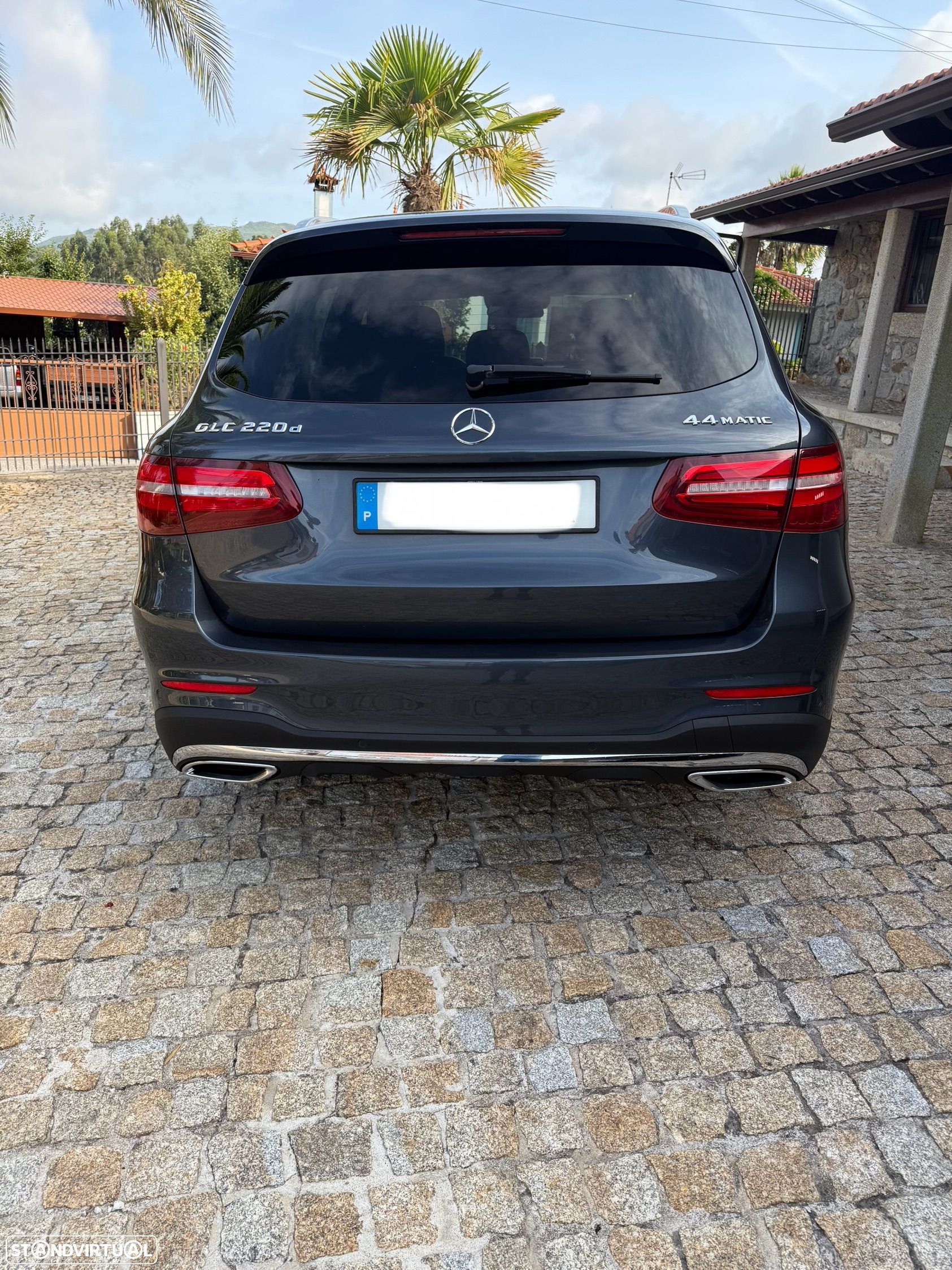 Mercedes-Benz GLC 220 d 4Matic 9G-TRONIC AMG Line - 1