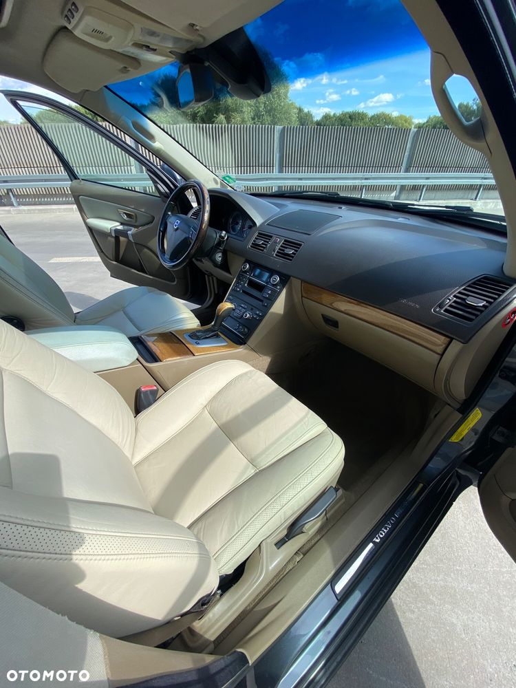 Volvo XC 90 - 11