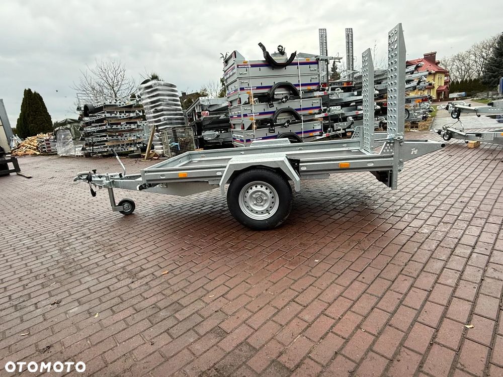 Niewiadów Przyczepa do przewozu sprzętu budowlanego Niewiadów K1325 254x132x15cm DMC 1300 kg 1 oś pod mikrokoparkę minikoparka MOTOMUS - 4