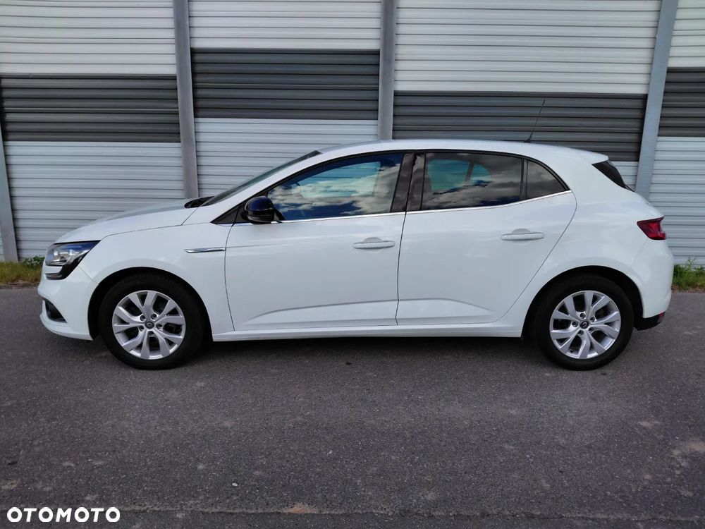 Renault Megane 2018 photo 2