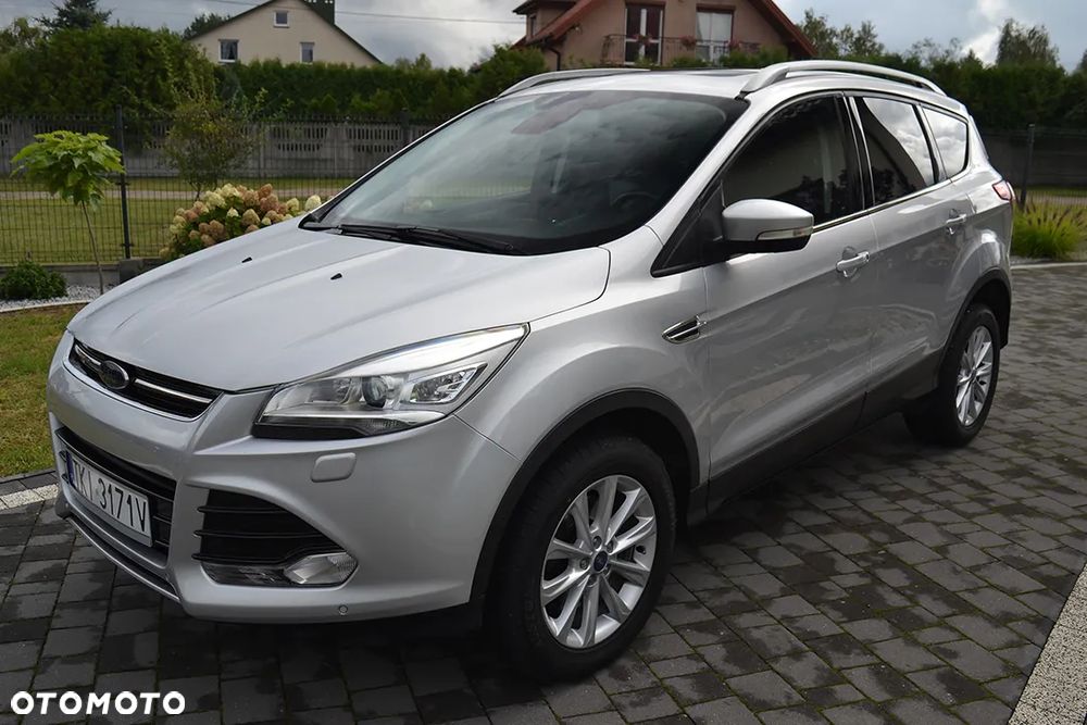 Ford Kuga 2.0 TDCi 2x4 Titanium - 6