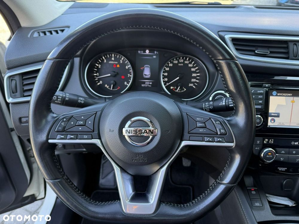 Nissan Qashqai 1.6 DIG-T N-Connecta - 16