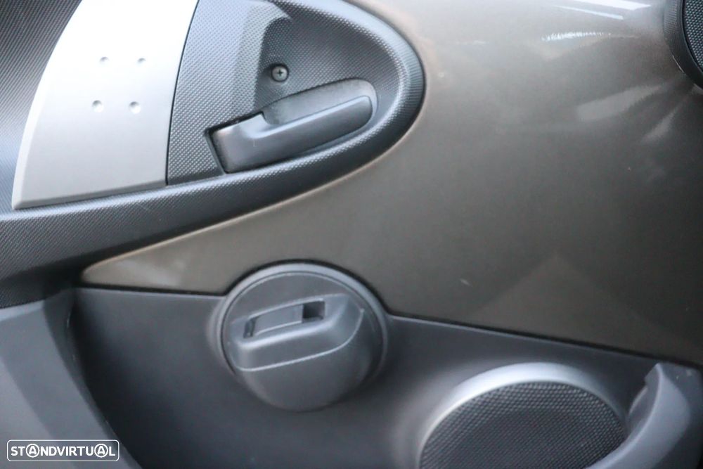 Toyota Aygo 1.0 X-Play+AC+X-Touch - 9