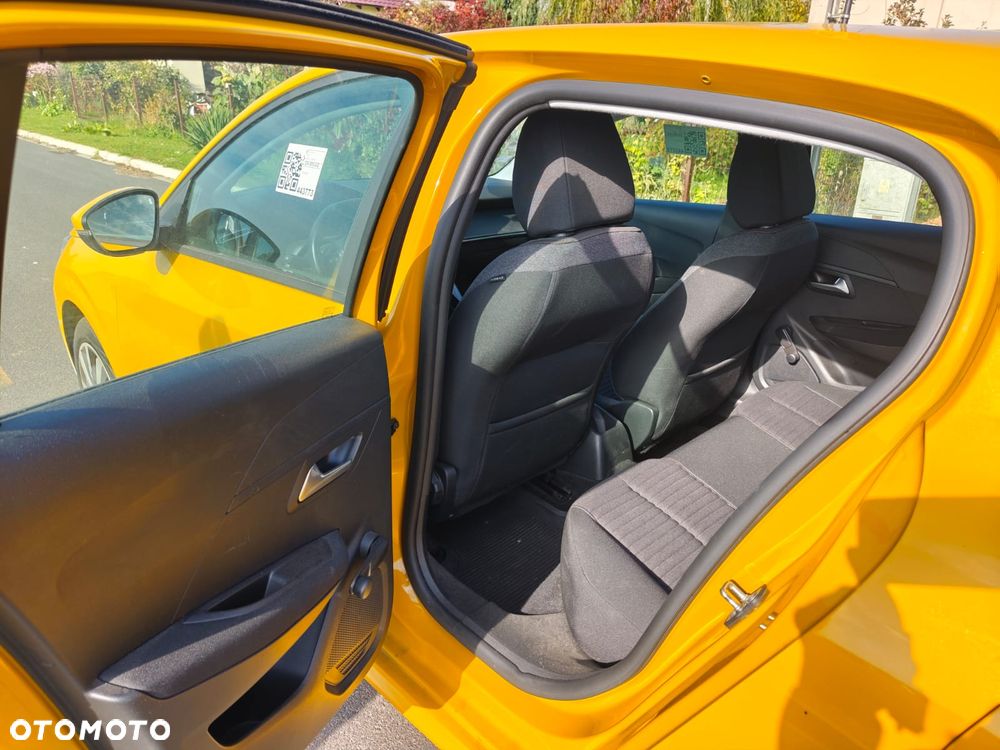 Peugeot 208 - 15