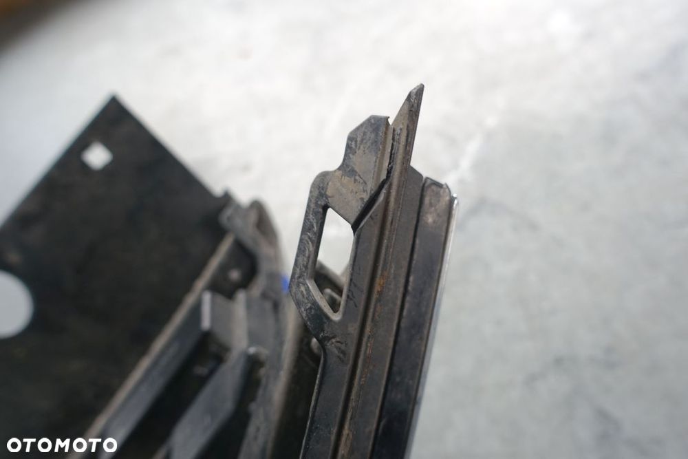 ATRAPA GRILL VW PASSAT B8 GTE - 8