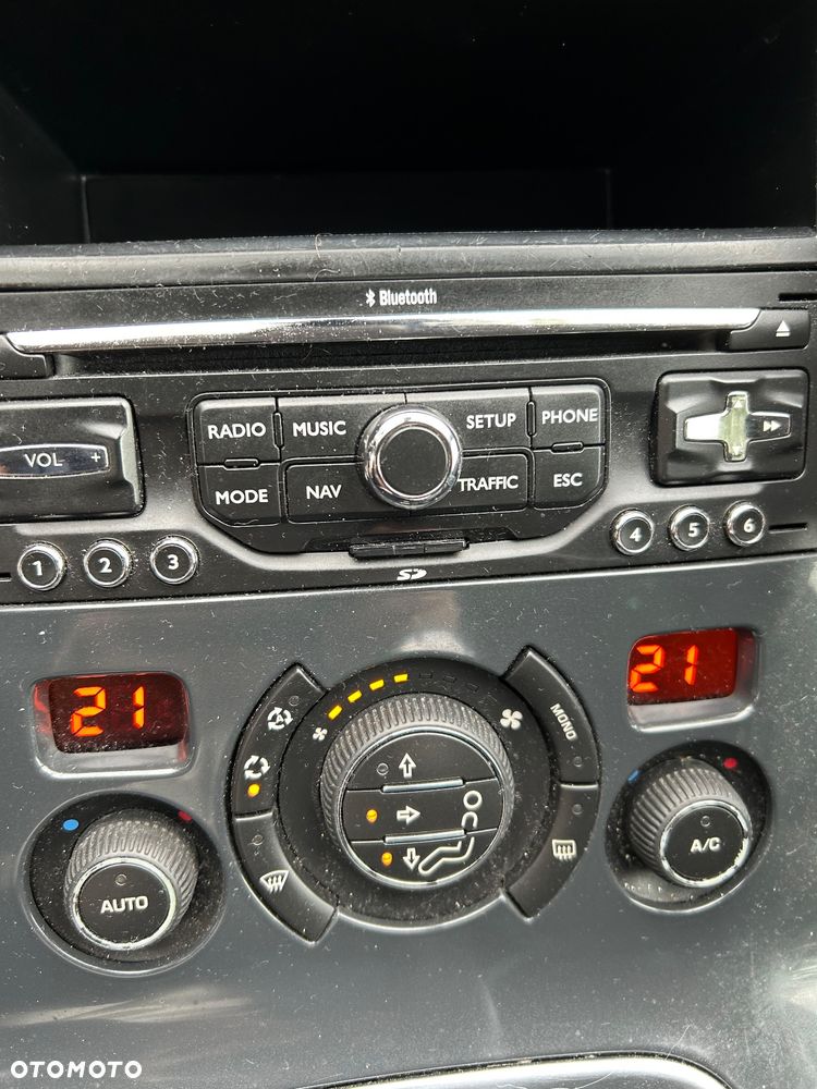Peugeot 3008 - 11