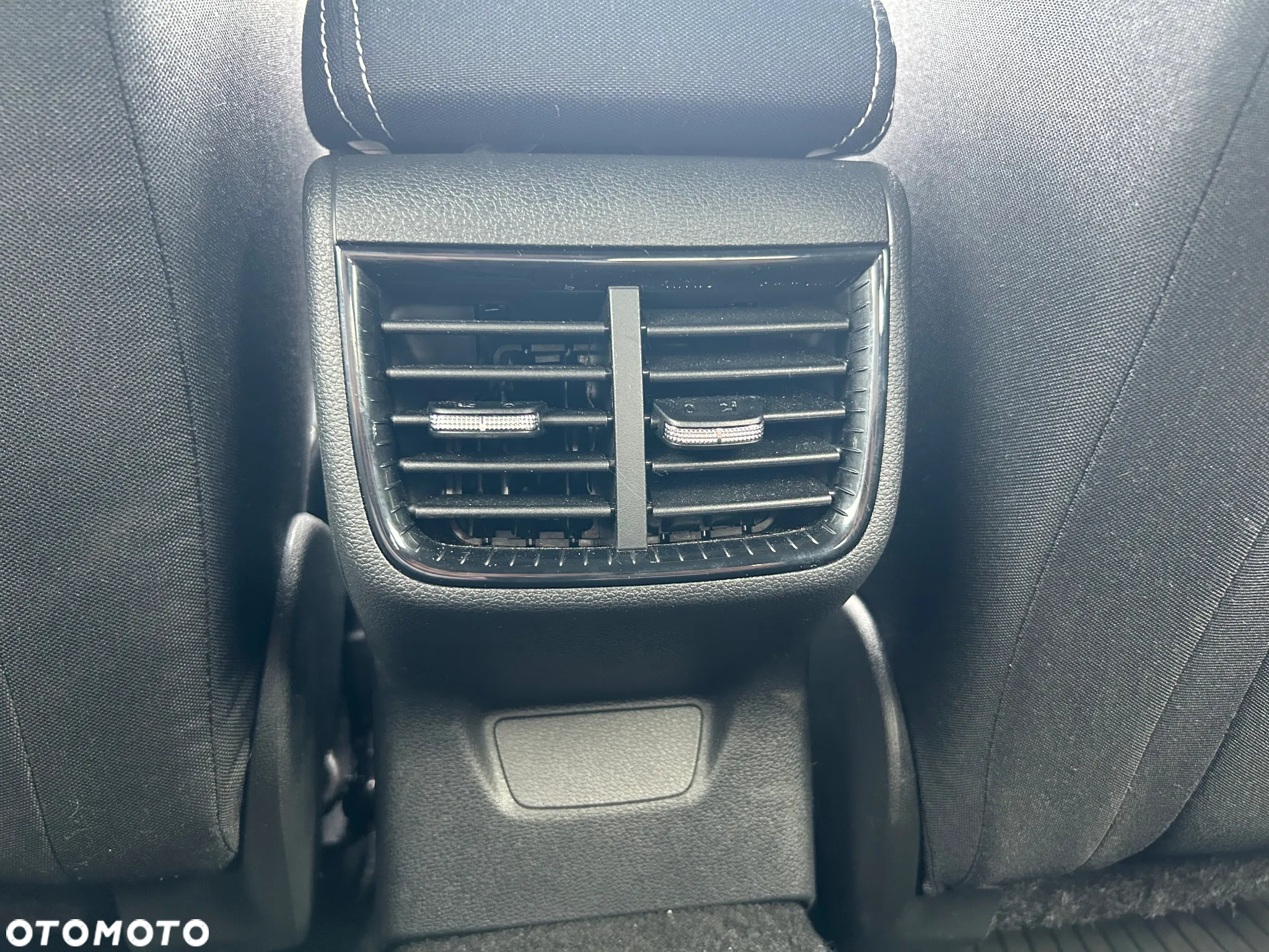 Skoda Fabia 1.5 TSI Monte Carlo DSG - 35