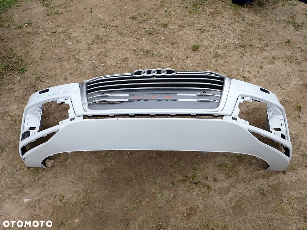 AUDI Q7 4M0 GRILL - 1