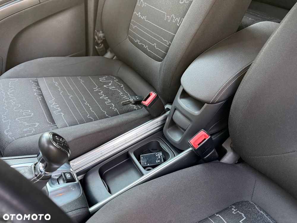 Opel Meriva 1.6 CDTI Essentia S&S - 10