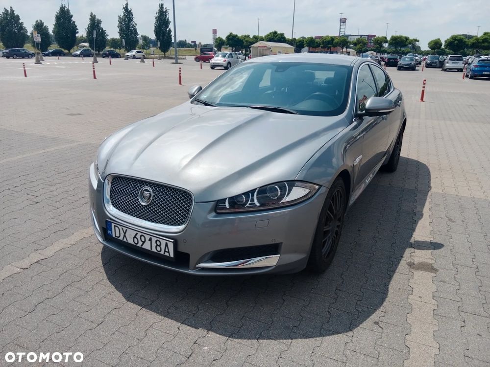 Jaguar XF - 5