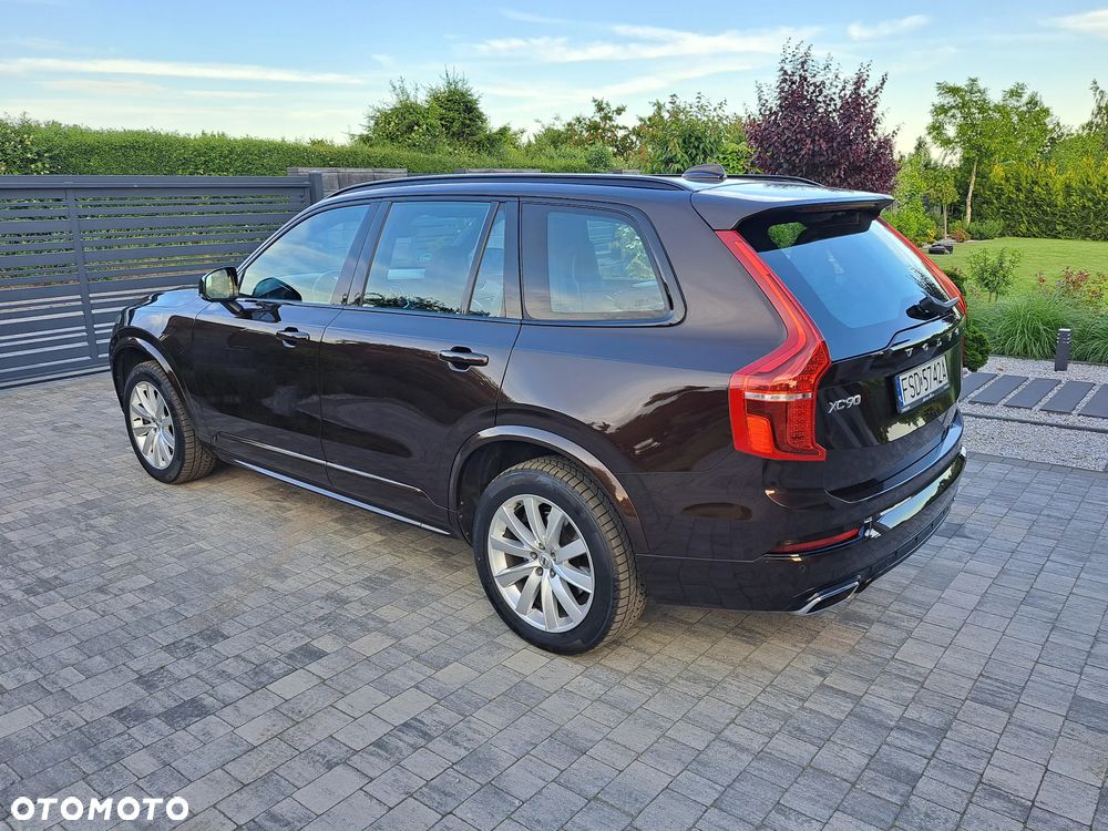 Volvo XC 90 B5 D AWD R-Design 7os - 10
