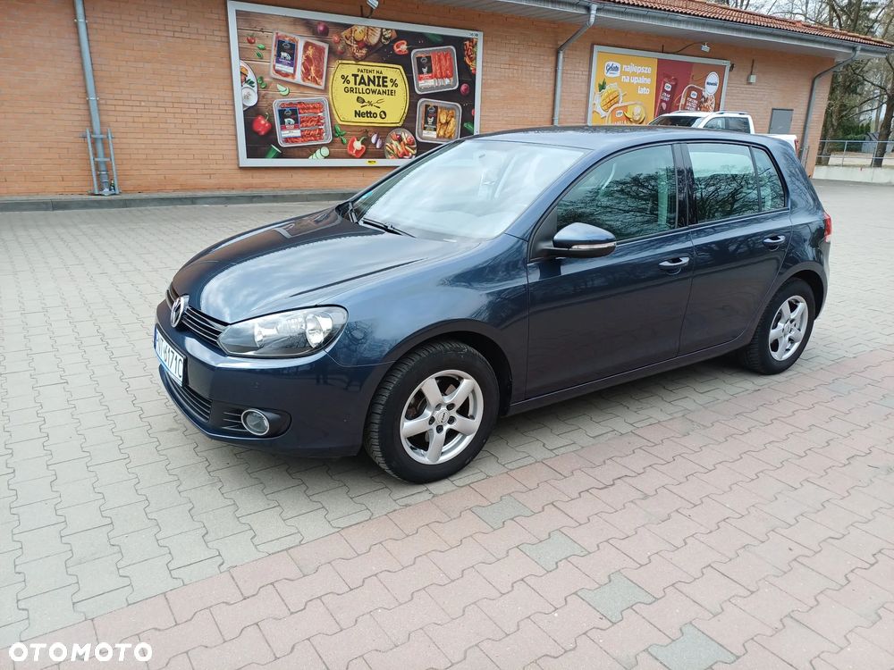 Volkswagen Golf - 1