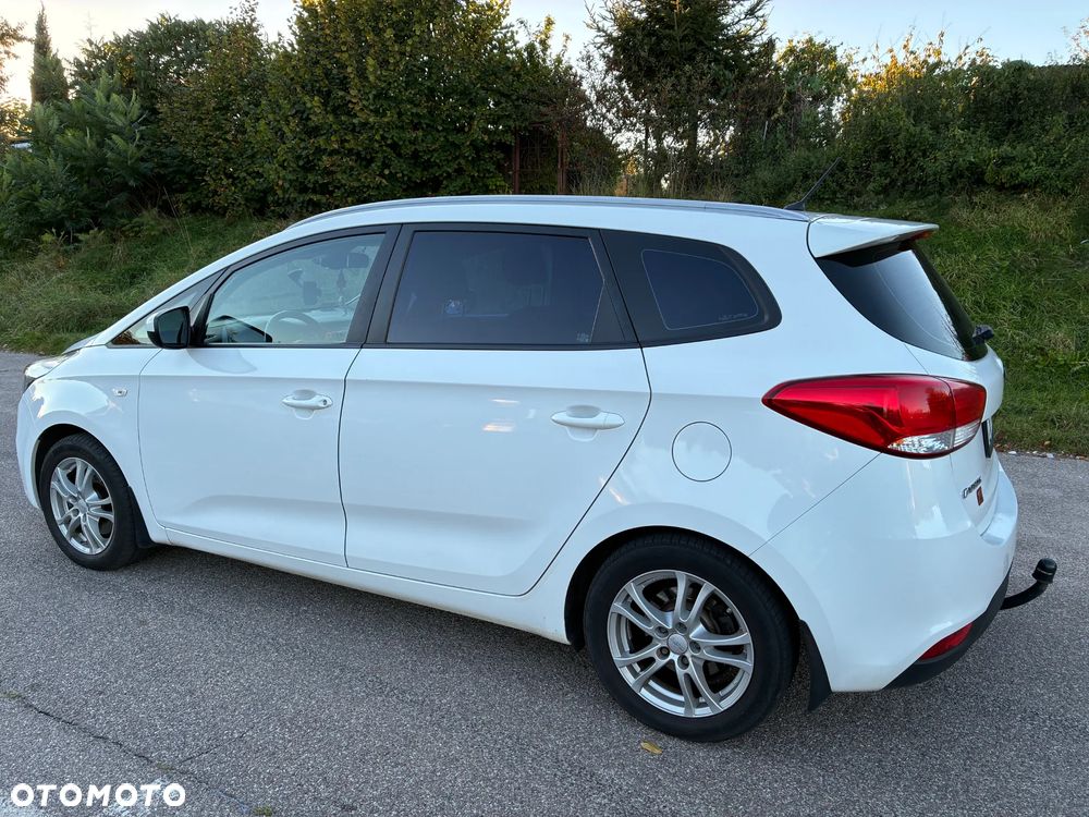 Kia Carens 1.6 GDI M - 2