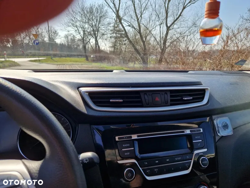 Nissan Qashqai 1.2 DIG-T N-Vision EU6 - 18