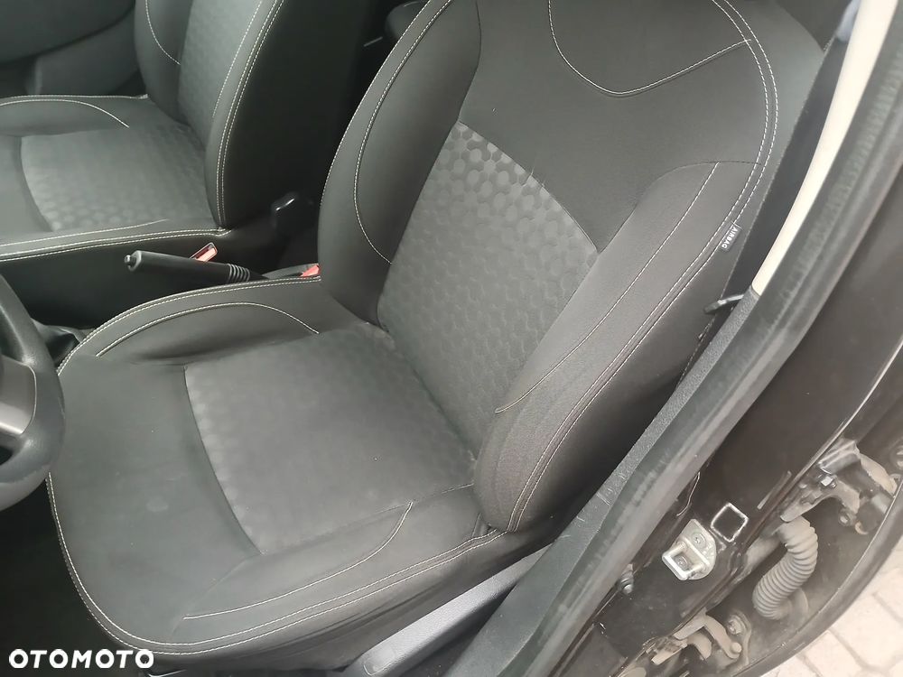 Dacia Logan 1.2 16V 75 Ambiance - 26