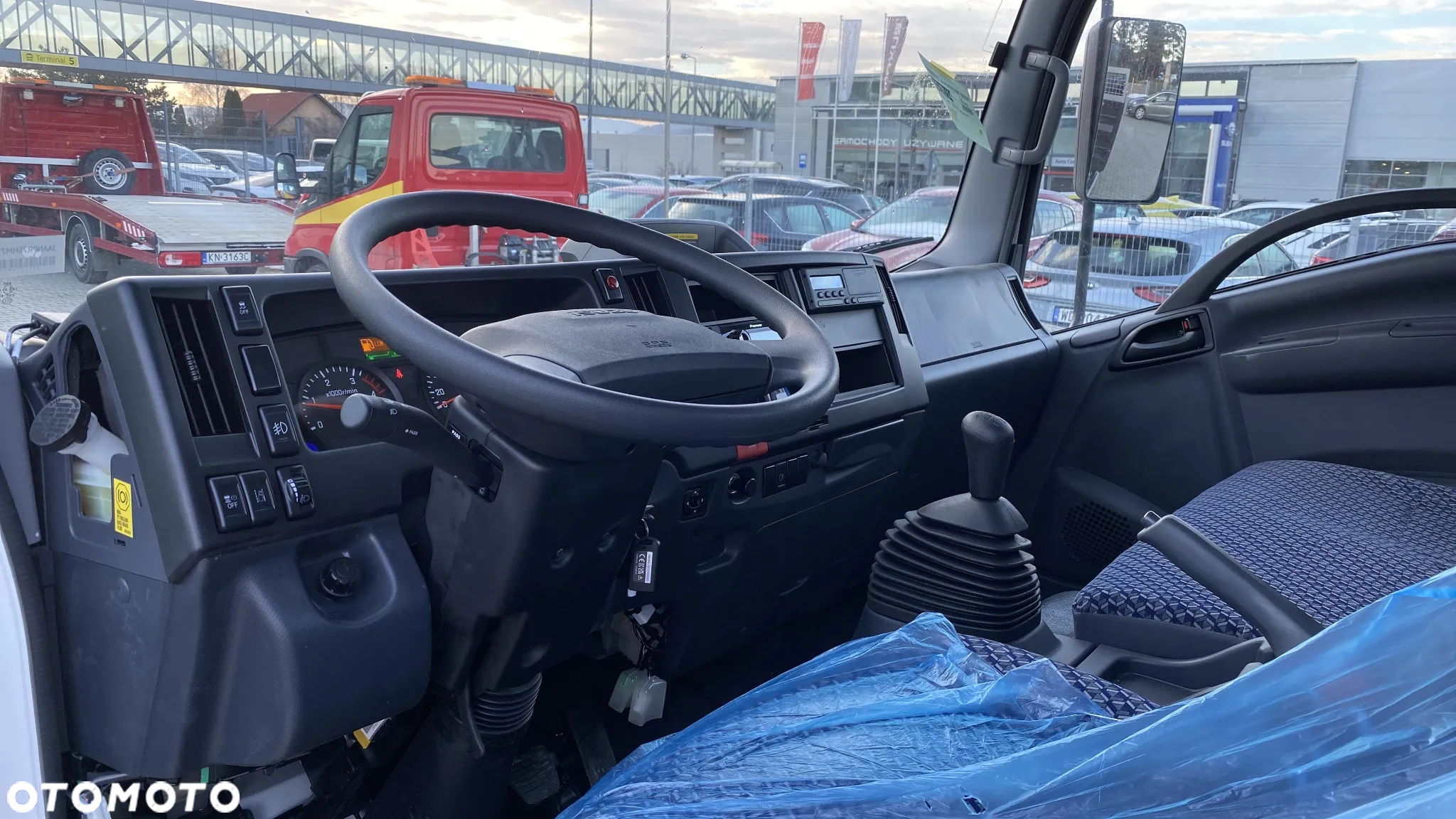 Isuzu P75 5.2 - 9