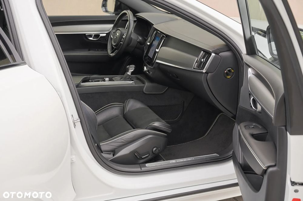 Volvo V90 T5 R-Design - 22