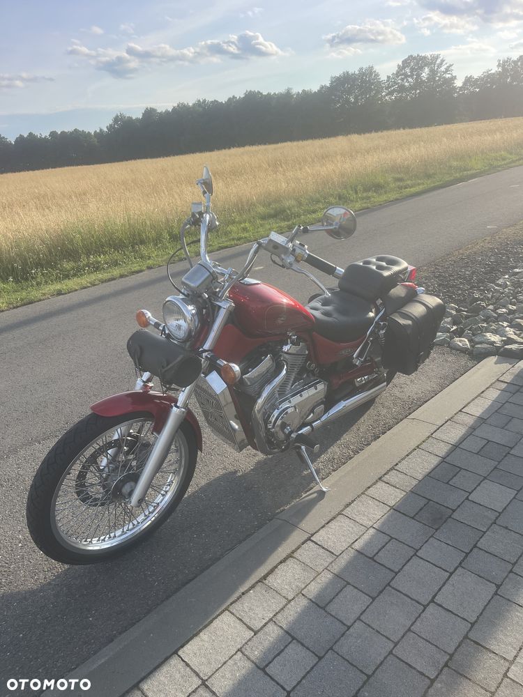 Suzuki VS - 2