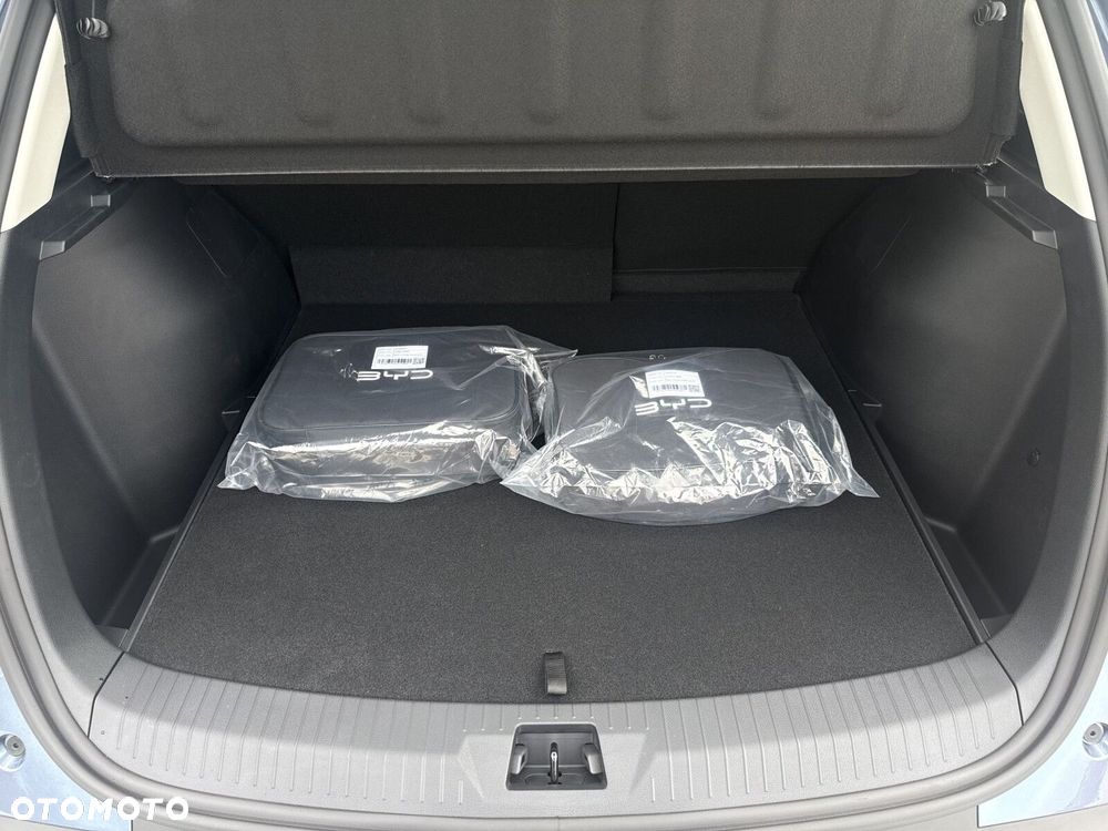BYD Sealion 5 - 29