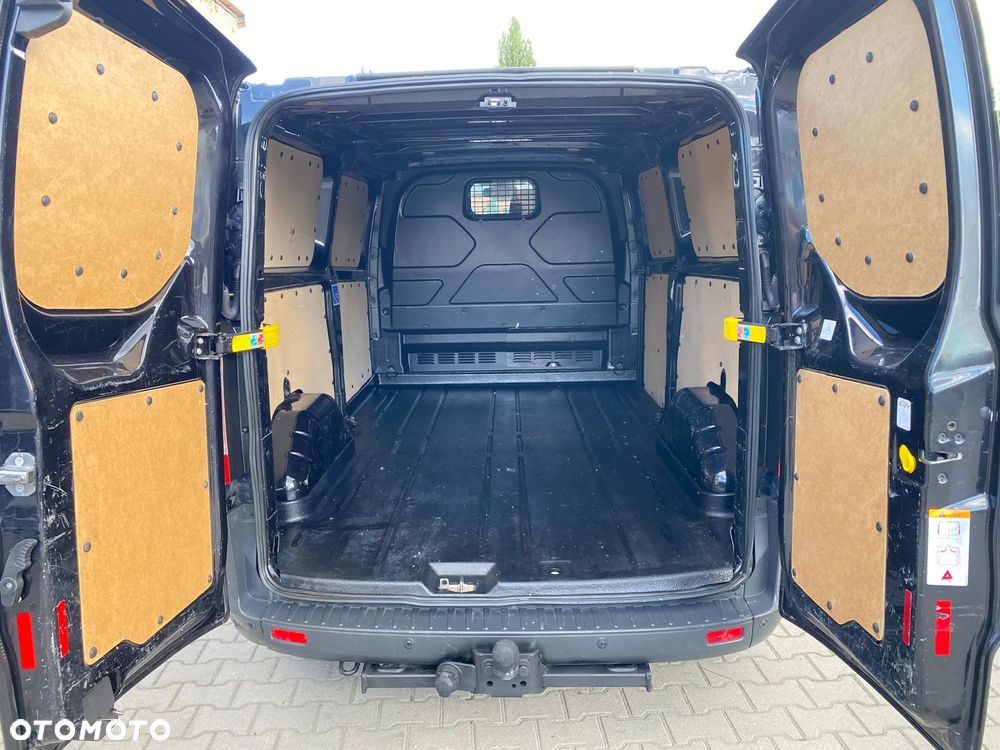 Ford TRANSIT CUSTOM - 32