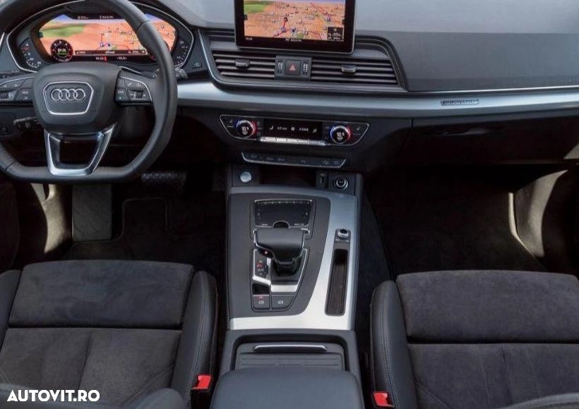 Audi Q5 2.0 40 TDI quattro S tronic Design - 7