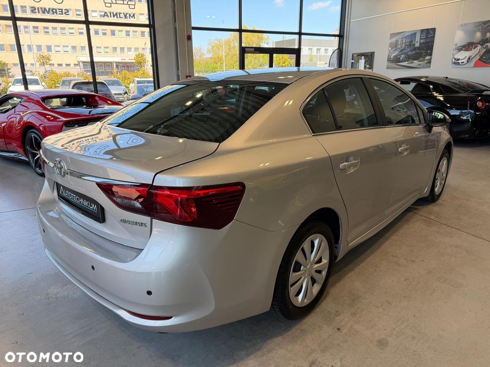 Toyota Avensis 1.8 Premium MS - 2