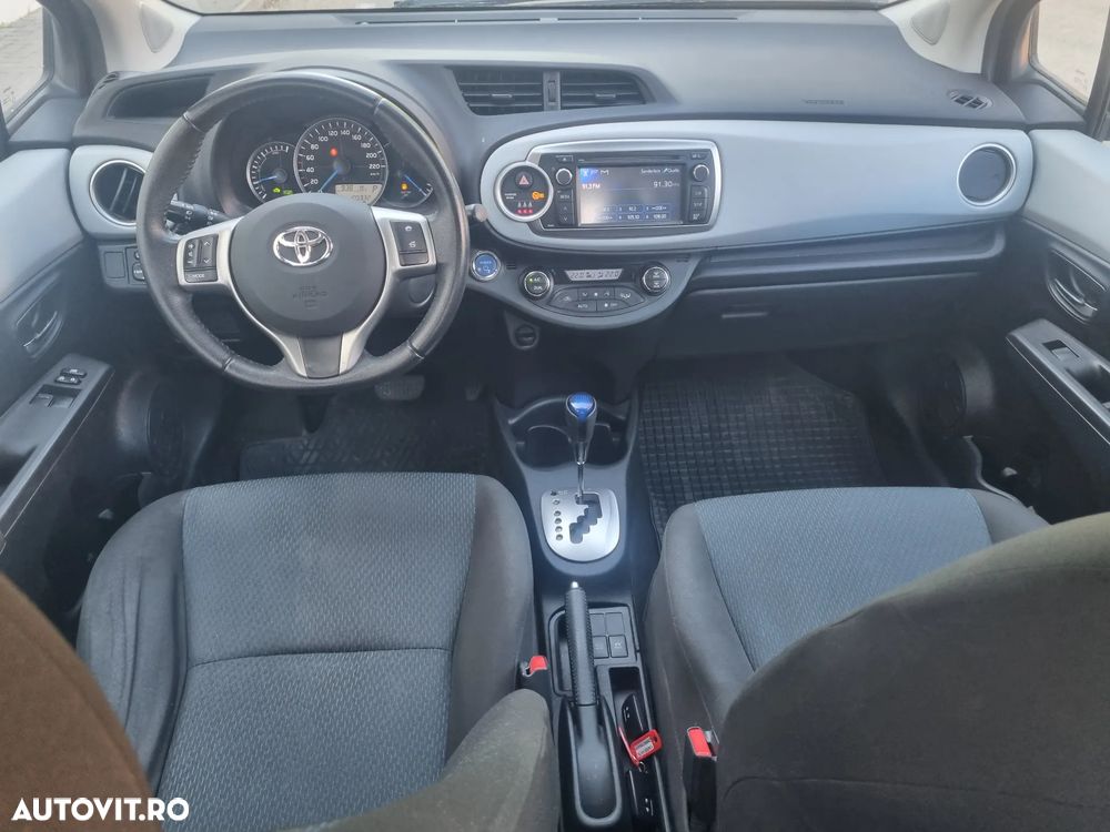 Toyota Yaris 1.5 VVT-i Comfort - 8