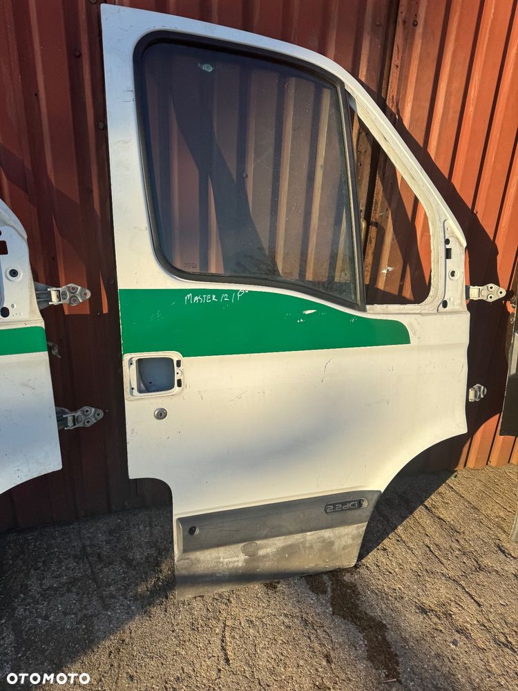 Renault master 2 drzwi prawe lewe przednie tylne tył przesuwne skrzydła z szybą Iveco daily białe brązowe - 10