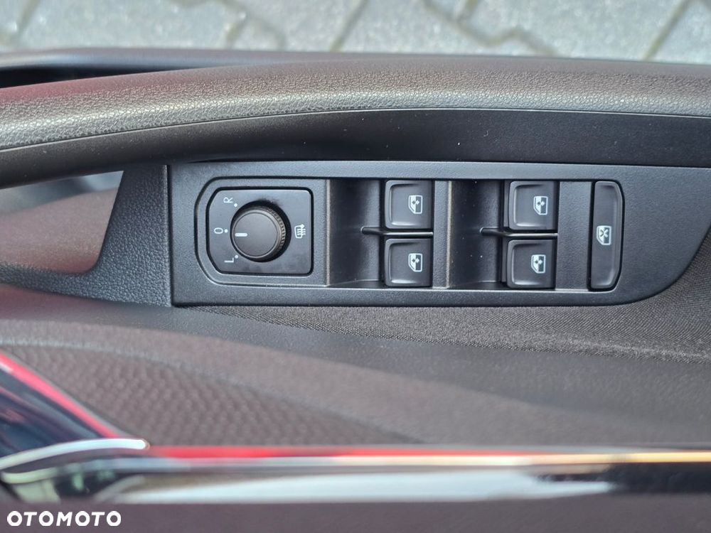 Skoda Kamiq 1.0 TSI Monte Carlo DSG - 23