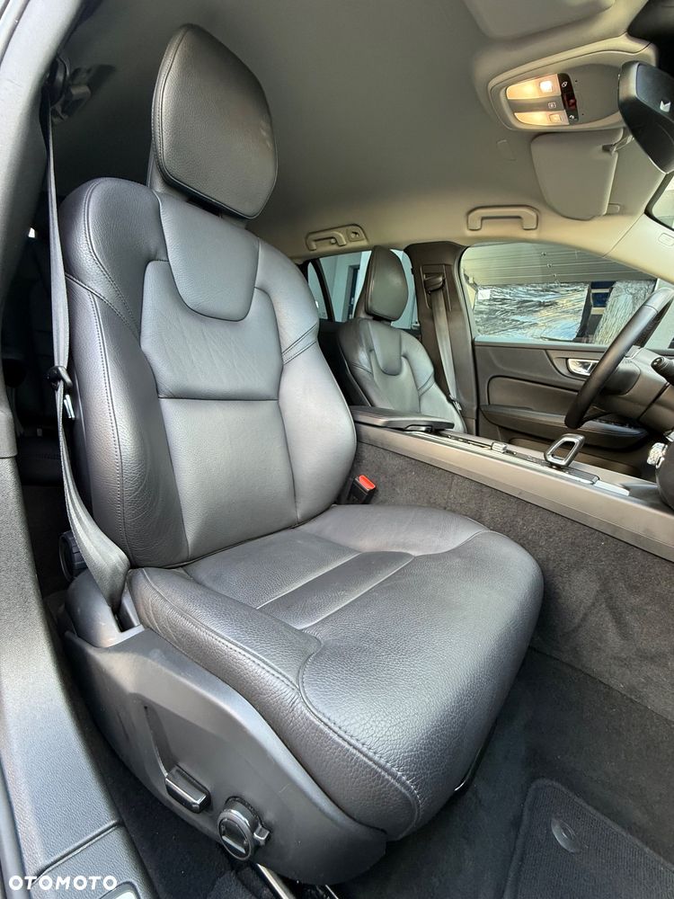 Volvo V60 B4 D Geartronic Momentum Pro - 22