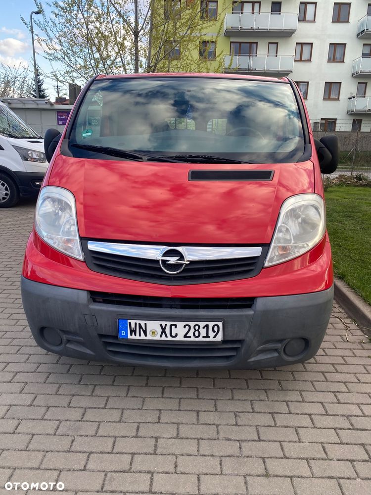Opel Vivaro - 8